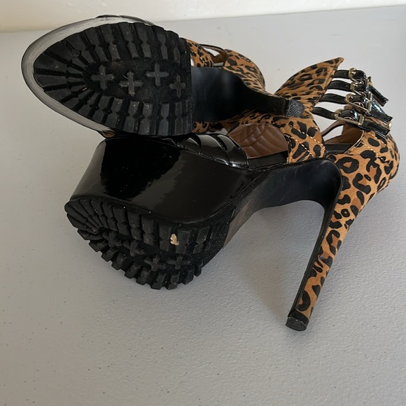 Cheetah print stiletto platform heels - Picture 3 of 5